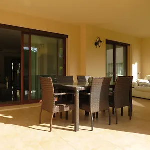 https://medina-de-banus-marbella.1costadelsol.com