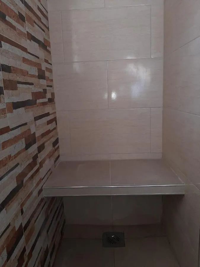 876 Ja Oasis & Homestay - By Kingston Airport