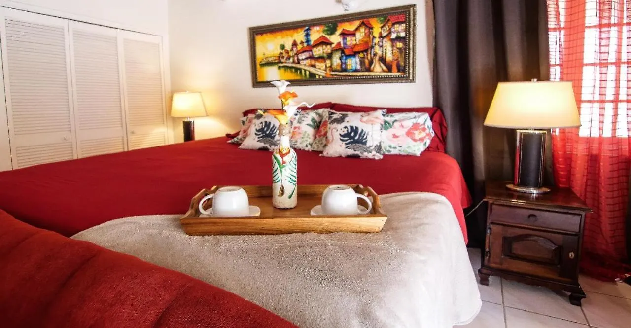 876 Ja Oasis & Homestay - By Kingston Airport 0*,